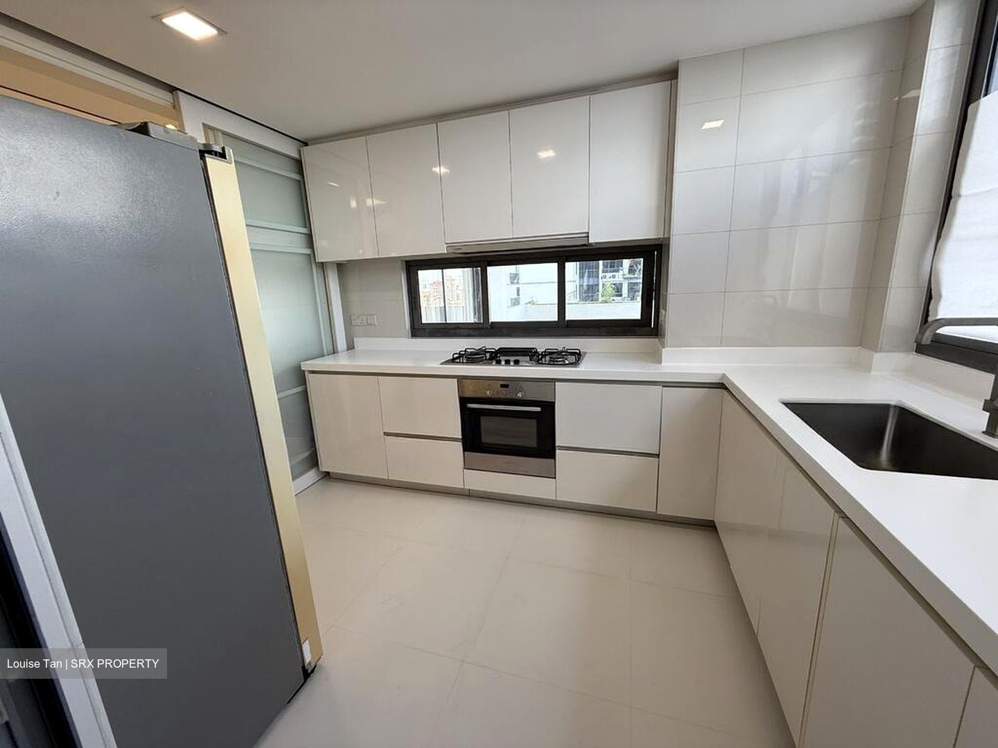 Sky Habitat (D20), Condominium #525686691
